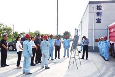 市政府副秘書(shū)長(zhǎng)、市應(yīng)急局黨委書(shū)記陳登山到俊源石油調(diào)研